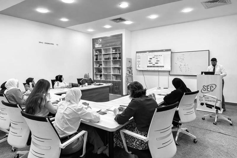 برنامج لمدة سنتين لـ 80 متدرباً مع Kent PLC